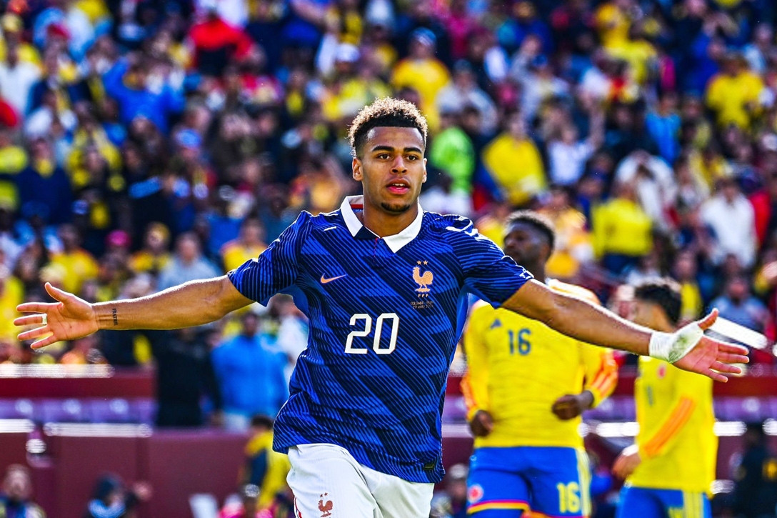  Tuyển Pháp đè bẹp Colombia nhờ cú đúp của Desire Doue 