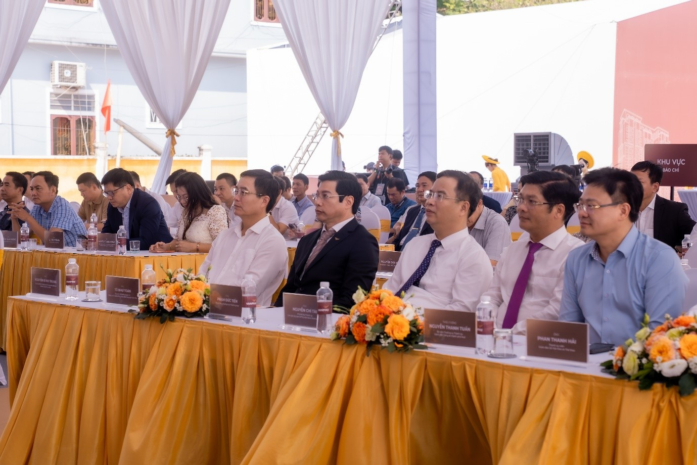 Văn Phú_Ảnh số 2.jpg