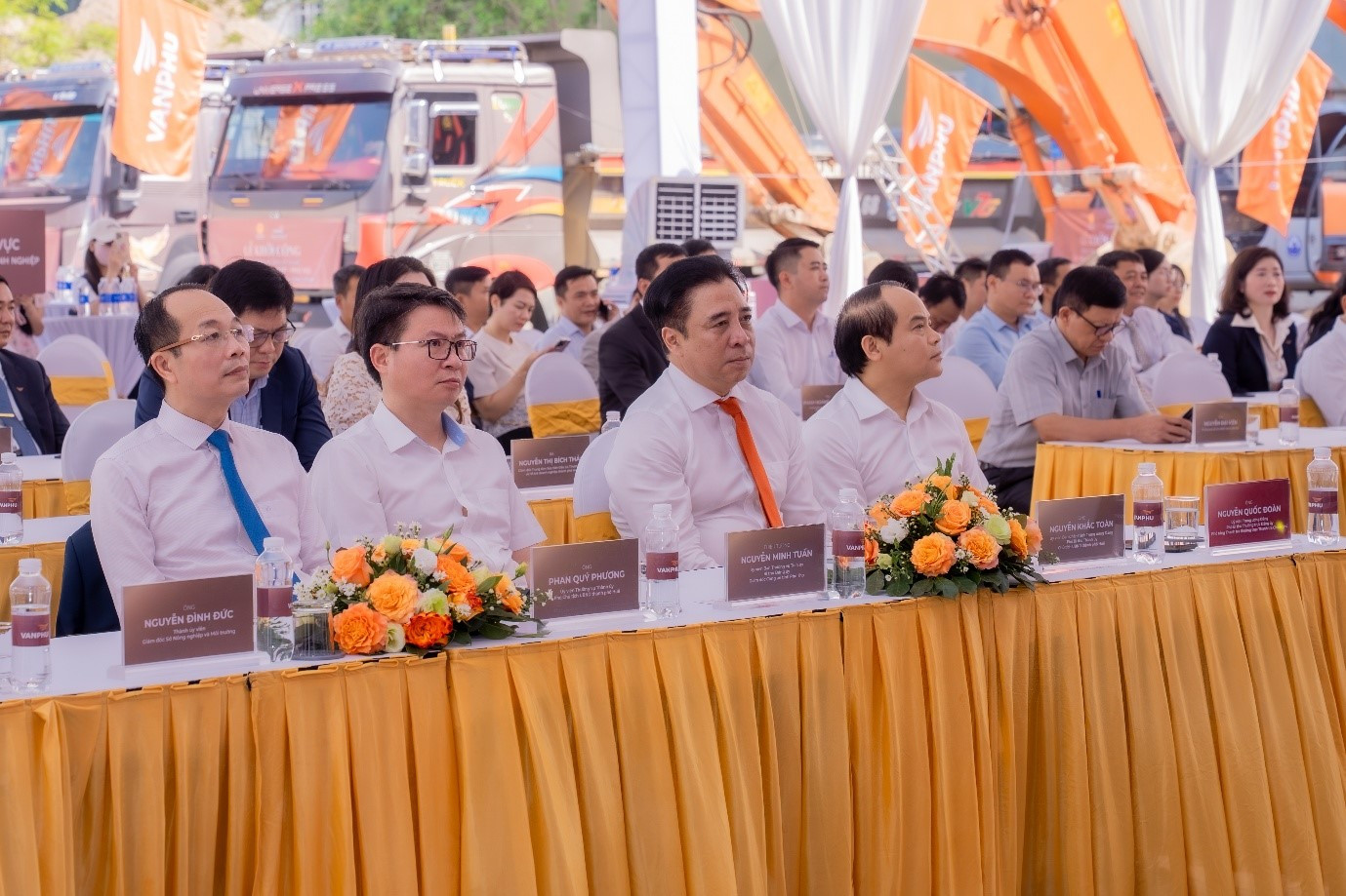 Văn Phú_Ảnh số 3.jpg