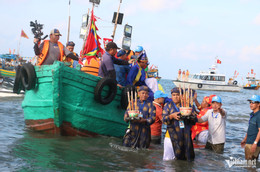 https://static-images.vnncdn.net/vps_images_publish/000001/000003/2026/3/30/w-le-hoi-dinh-co-long-hai4jpg-1569.jpg