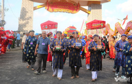 https://static-images.vnncdn.net/vps_images_publish/000001/000003/2026/3/30/w-le-hoi-dinh-co-long-hai8jpg-1573.jpg