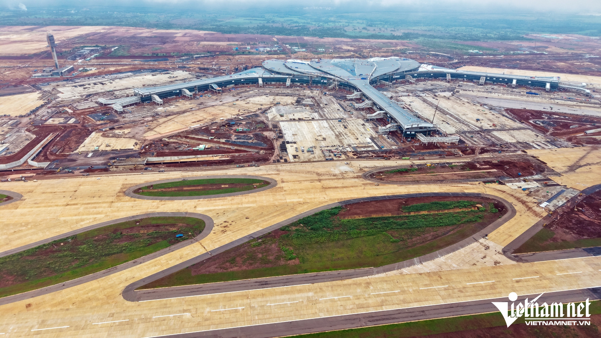 W-san bay long thanh (1).jpg