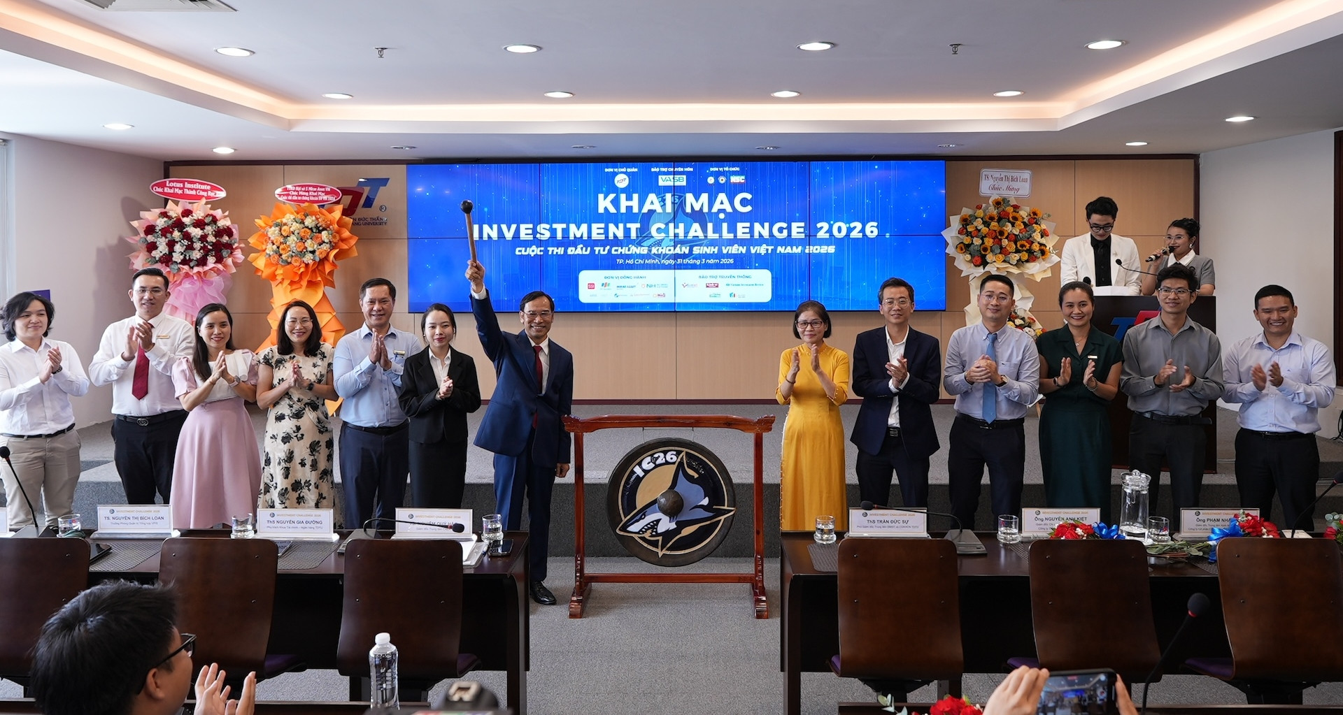 3.000 sinh viên đăng ký cuộc thi đầu tư chứng khoán bằng tiền thật