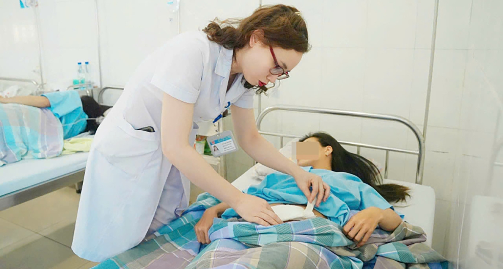 Báo động đỏ nội viện để cứu sản phụ mang thai ngoài tử cung vỡ