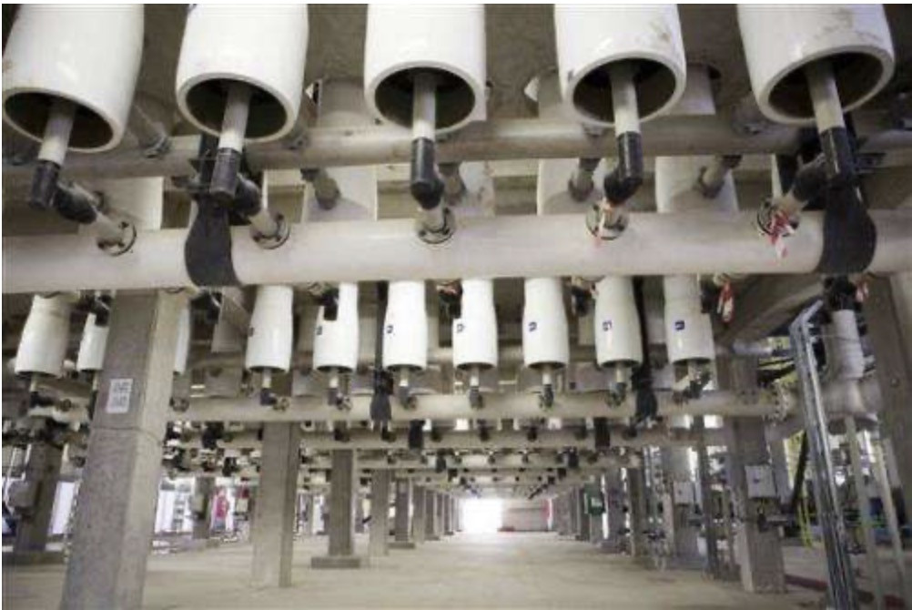 Bên trong nhà máy khử muối của Israel. Ảnh: Phys.org