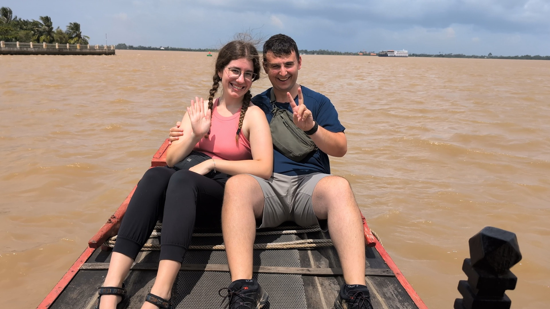 cặp đôi mê việt nam