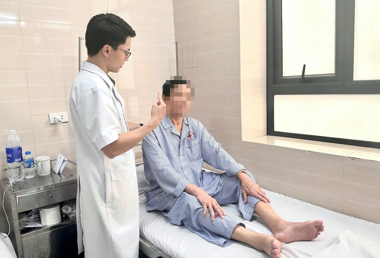 Dấu hiệu đánh lừa nhiều người, đột quỵ nhưng không yếu liệt, nói ngọng