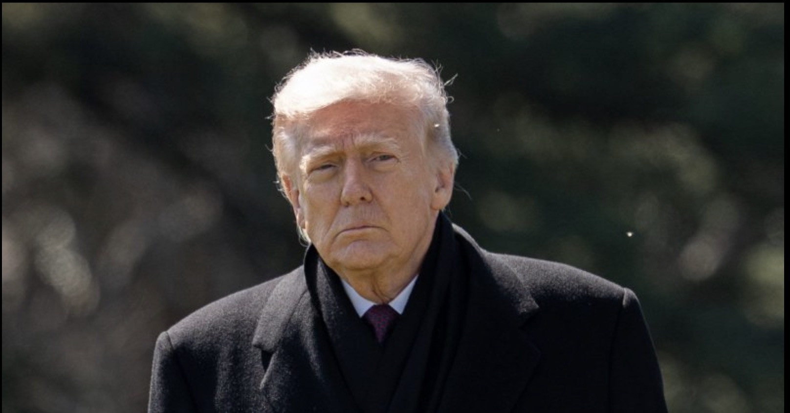 Ông Trump đe dọa phá hủy cơ sở năng lượng và nhà máy khử muối của Iran