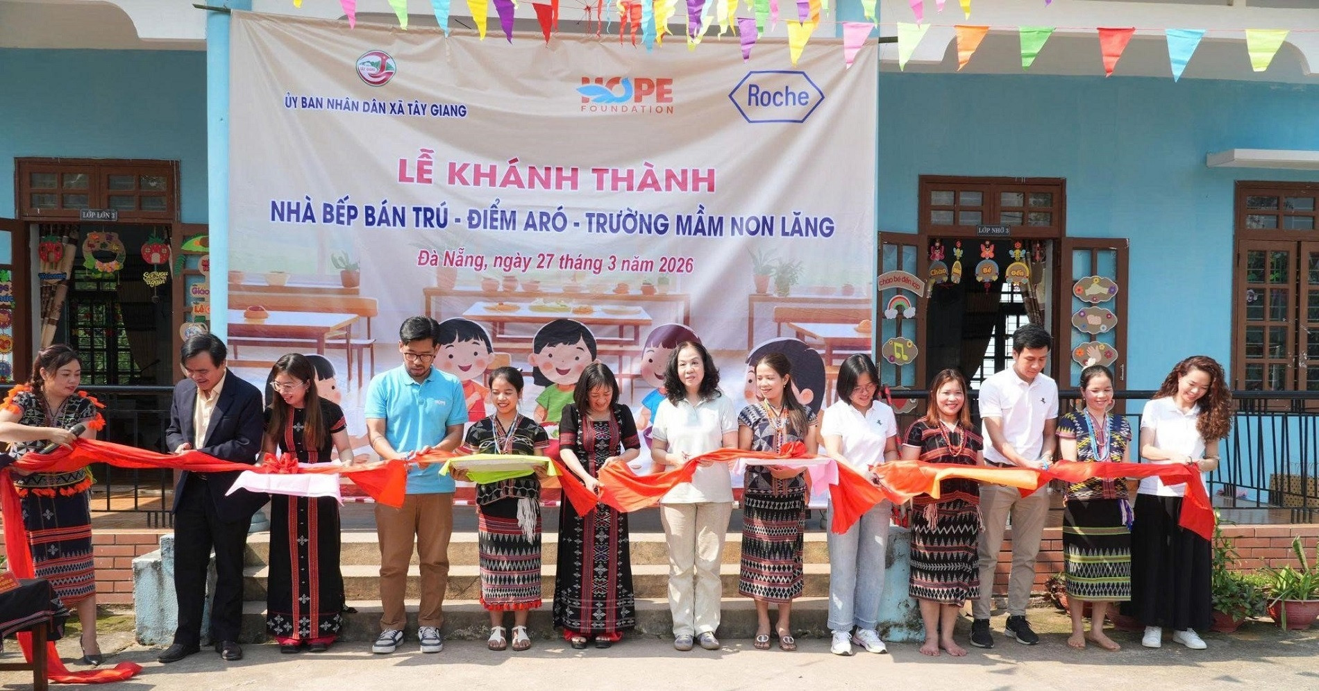 Bếp Ăn Mới Giúp Học Sinh Vùng Biên Giới Không Còn Phải Về Nhà Buổi Trưa