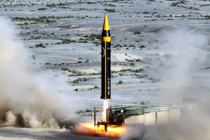 Tên lửa Etemad Iran tầm bắn 1.700km, công nghệ MaRV, ‘thay đổi cuộc chơi Trung Đông?’