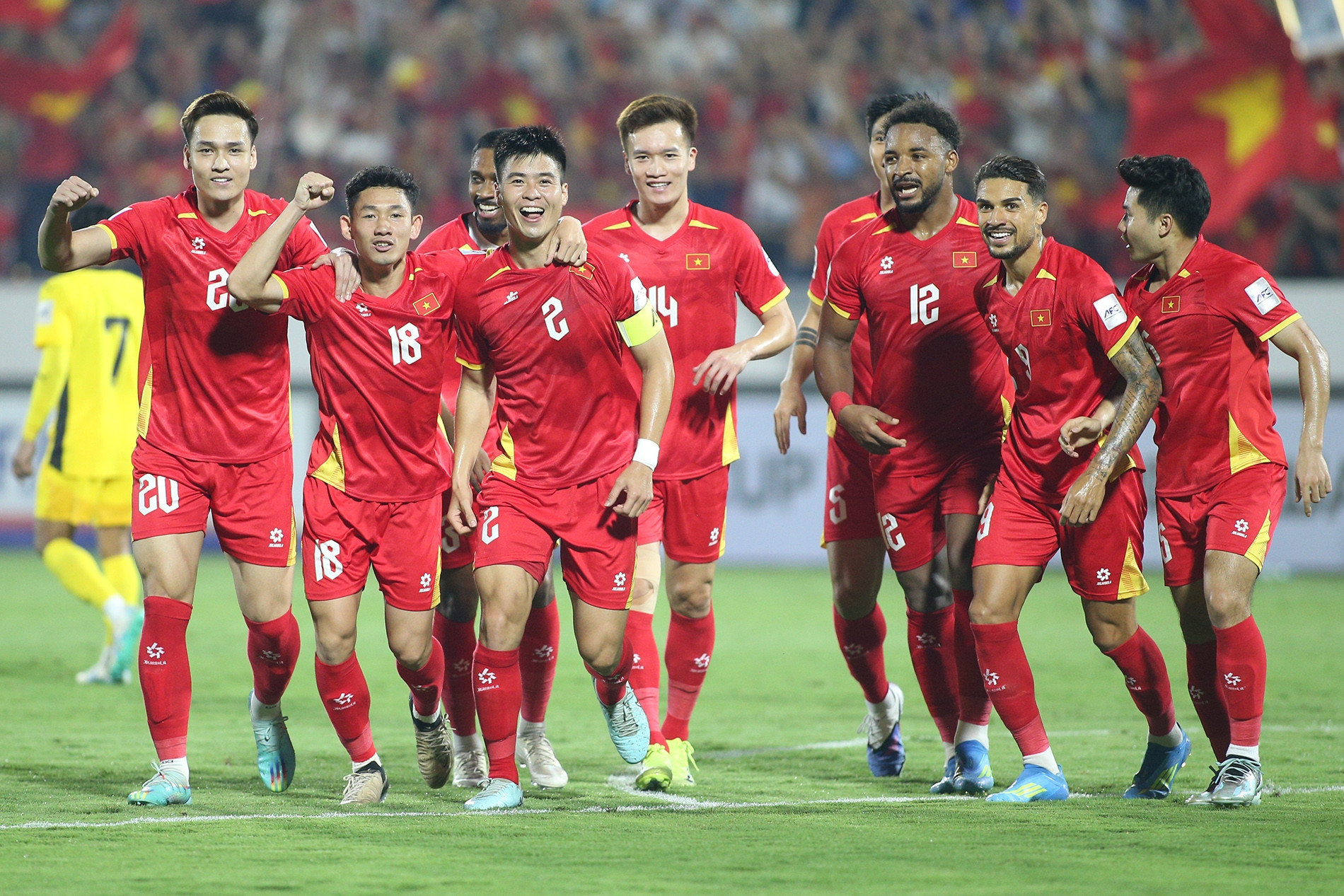 Tuyển Việt Nam 3-1 Malaysia: Thắng to nhưng chưa đã