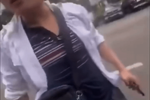 Vụ tài xế ở Hà Nội bị đánh khi ‘đòi' vé giữ xe: Công an mời làm việc người thu tiền