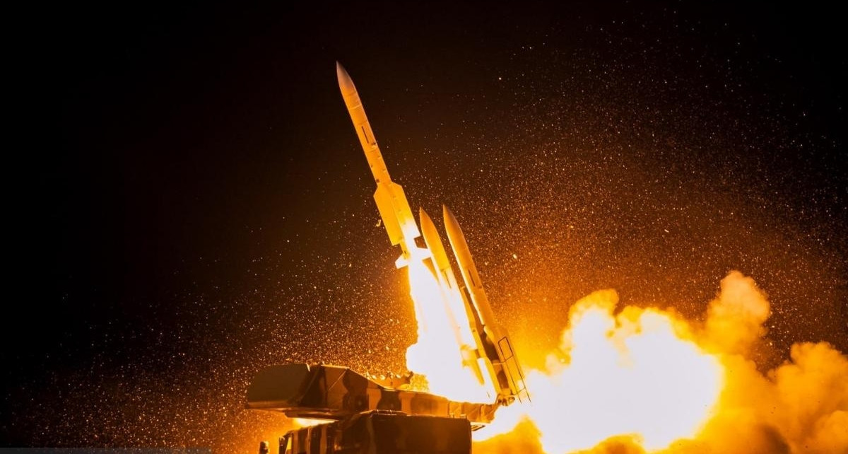 Căn cứ Mỹ ở Trung Đông trúng tên lửa, các nước Vùng Vịnh cân nhắc đối phó Iran