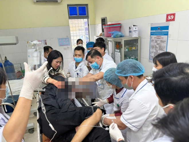 cap cuu xuyen nguc.png