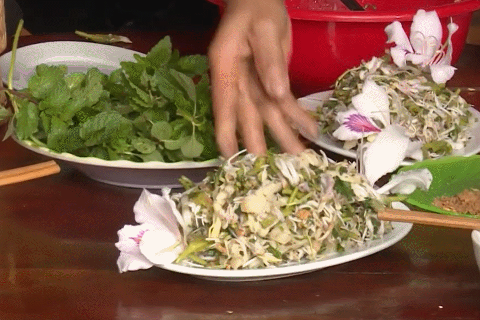  Đặc sản giải ngán đầu năm ở Tây Bắc, khách Hà Nội vượt trăm km đến thưởng thức 