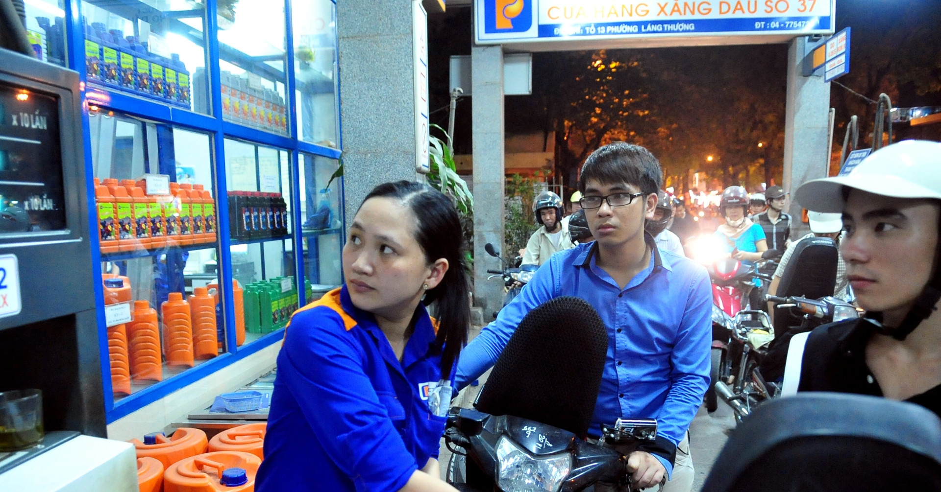 Giá xăng dầu ngày mai sẽ tăng mạnh