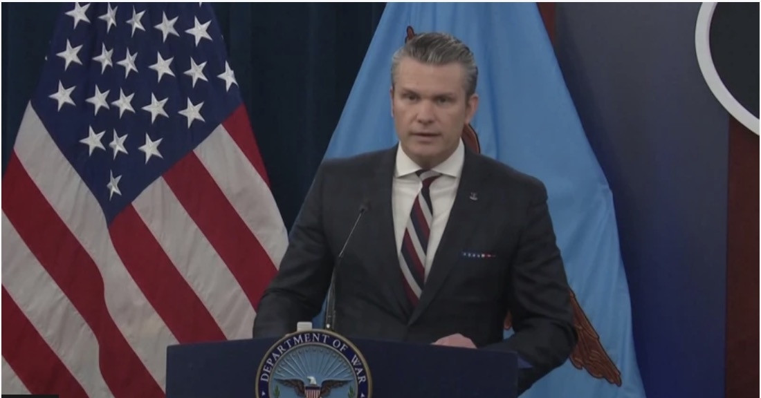 Mỹ tuyên bố đang thắng thế, xác nhận đánh chìm tàu chiến Iran bằng ngư lôi