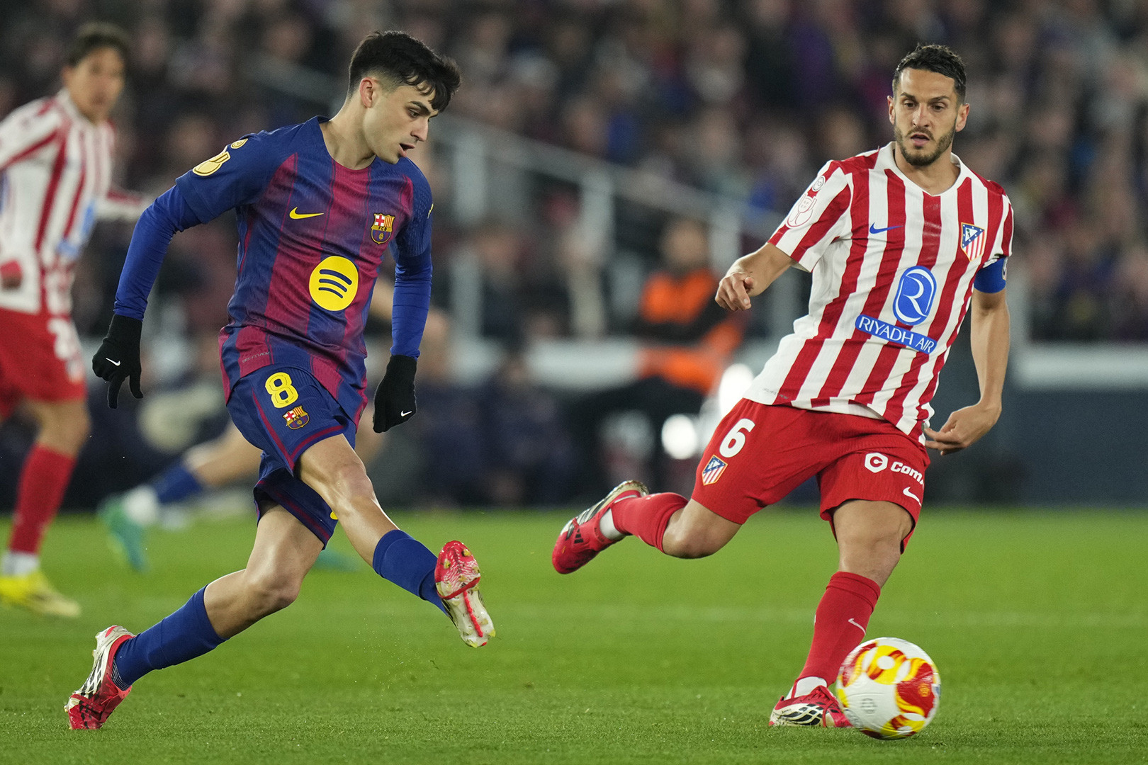 Pedri Barca Atletico.jpg