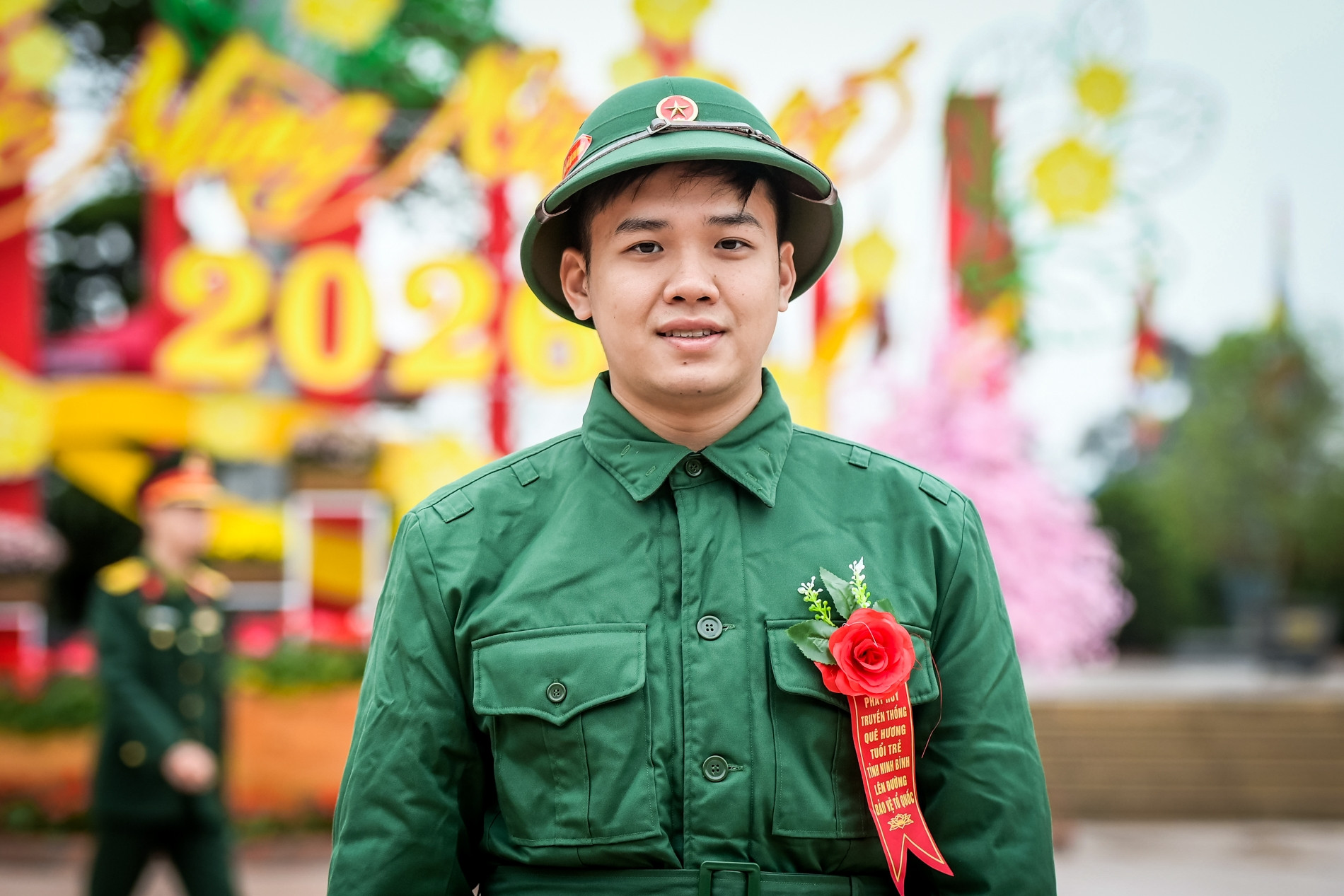 Sau A80, chàng trai Ninh Bình tốt nghiệp đại học loại giỏi viết đơn xin nhập ngũ