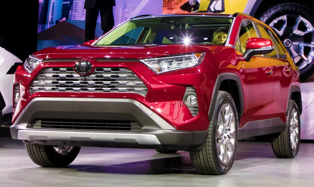 2019 Toyota RAv4 101010aa 1024x610.webp