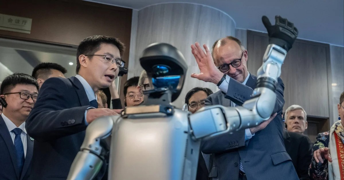 Châu Âu thất thế trước Trung Quốc trong cuộc đua robot hình người