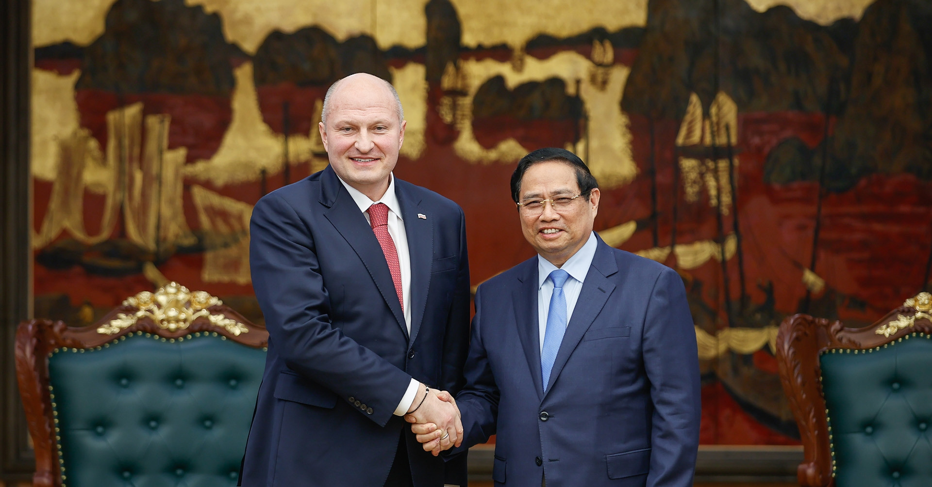 Đề nghị Nga chuyển giao công nghệ, liên kết sản xuất phương tiện cứu nạn, cứu hộ