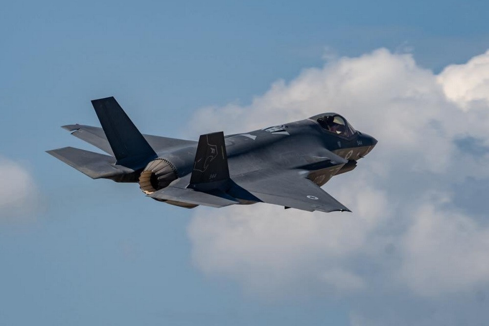 Israel công bố hình ảnh tiêm kích F-35I bắn phá bệ phóng tên lửa đạn đạo Iran