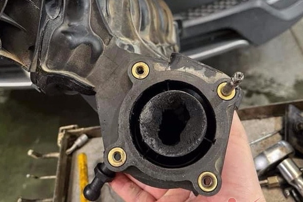 Kỹ sư 20 năm làm đại tu xe cũ nêu 3 bộ phận khiến xe dễ trượt kiểm định khí thải