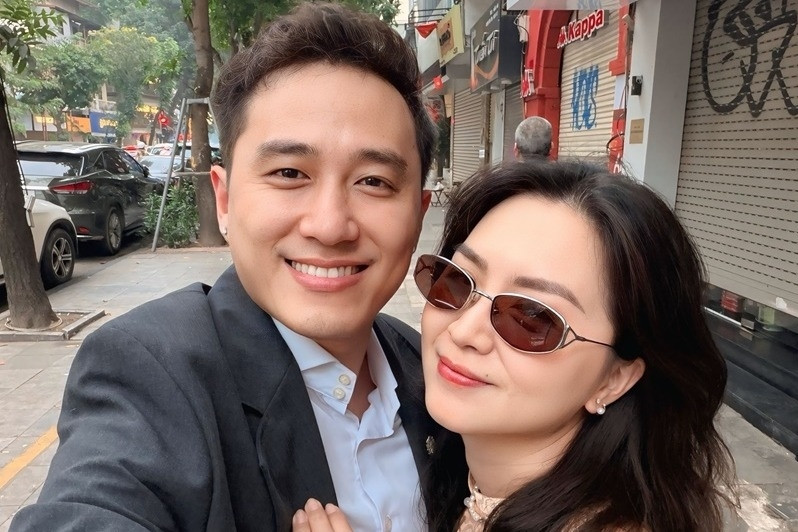  MC 'Đường lên đỉnh Olympia' và vợ làm cùng VTV: Cứ vào dịp đặc biệt lại hết tiền 