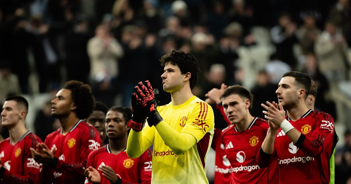 MU chơi hơn người cả hiệp vẫn thua Newcastle, Carrick chỉ lý do