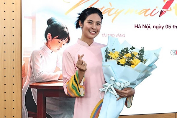 Ngọc Hân làm khách mời, Chí Trung ngồi vị trí giám khảo cuộc thi viết 'Ngày mai trong mắt em'