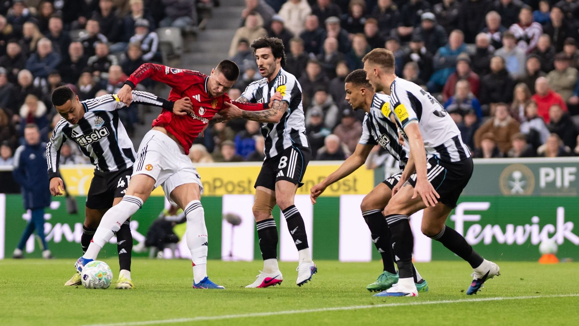 resources_premierleague_pulselive_com 2264809719 (1).jpg