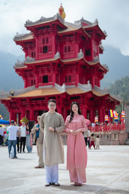 https://static-images.vnncdn.net/vps_images_publish/000001/000003/2026/3/5/thap-nghiem-hoa-tay-yen-tu-2340.jpg