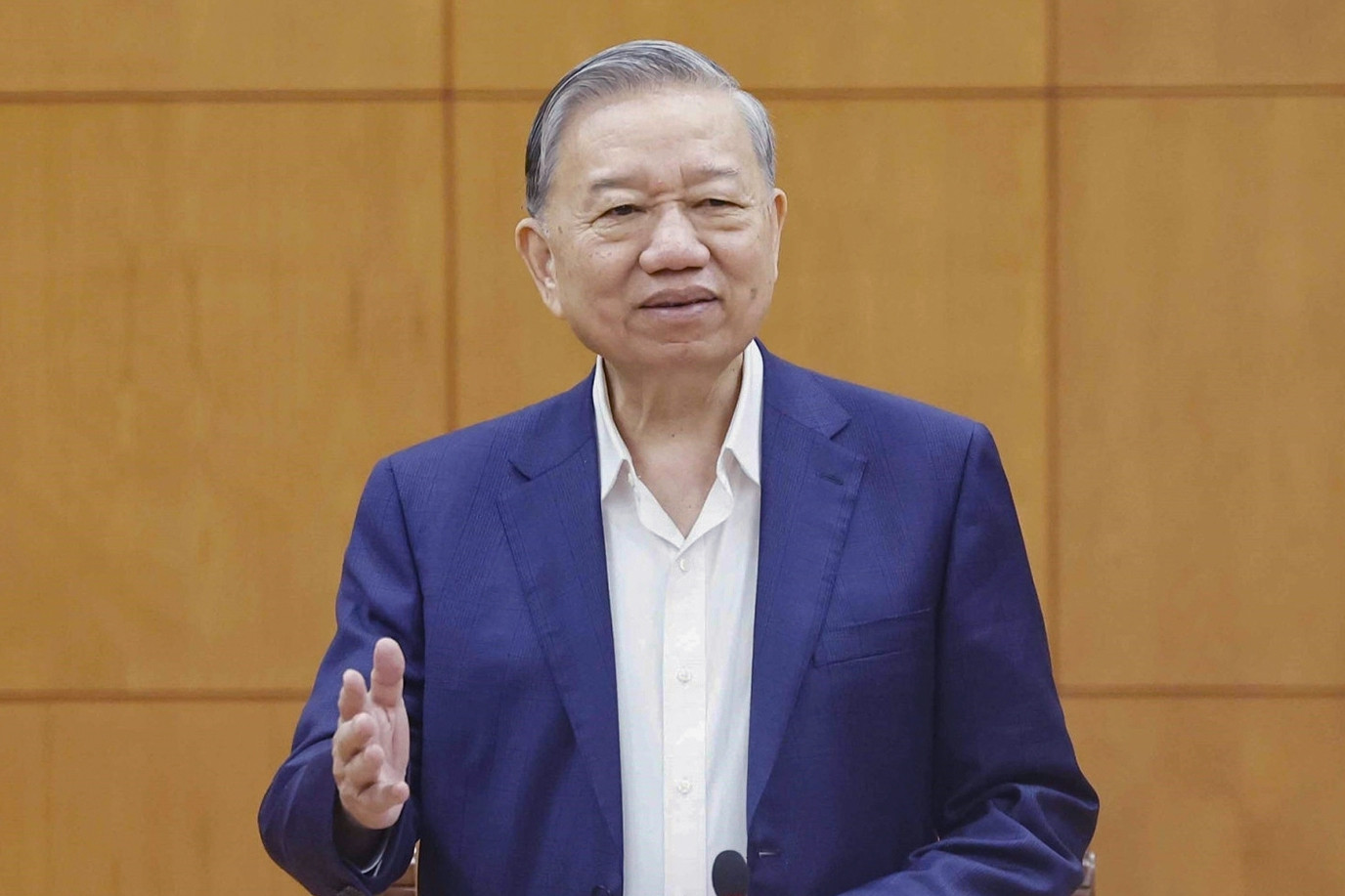 Tổng Bí thư: Khắc phục tình trạng 'thừa người quen việc cũ nhưng thiếu người làm việc mới'