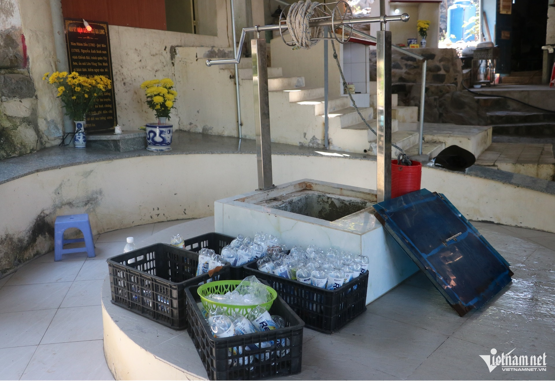 W-giếng vua gia long ở vũng tàu, miếu bà giếng ngự bãi dâu.5.JPG.jpg