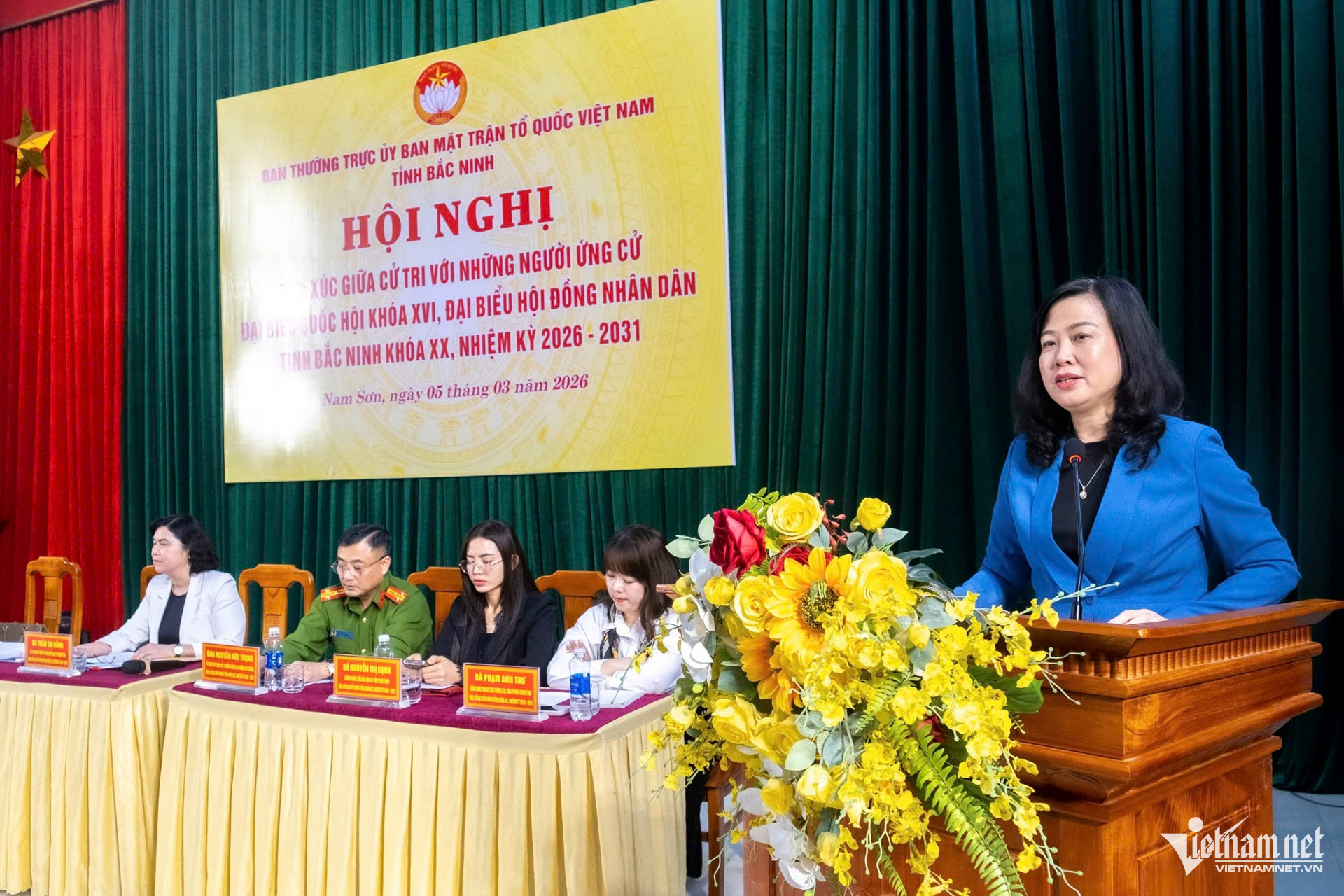 W-tiếp xúc cử tri bắc ninh.JPG.jpg