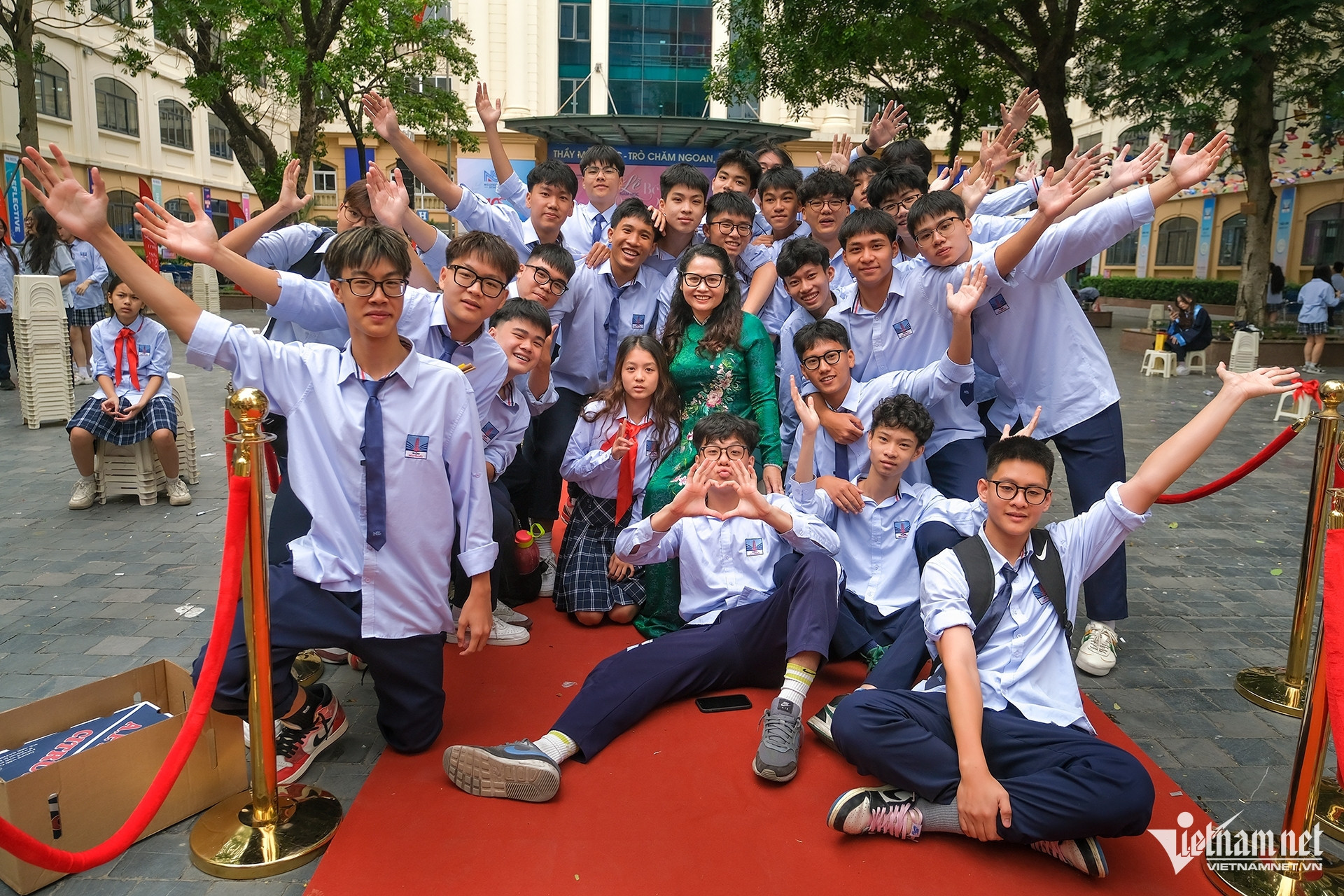 Lời chúc 8/3 cho cô giáo ngắn gọn, ý nghĩa năm 2026