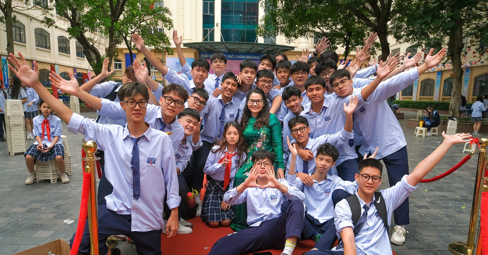 Những Lời Chúc 8/3 Cho Cô Giáo Ngắn Gọn, Ý Nghĩa Nhất Năm 2026