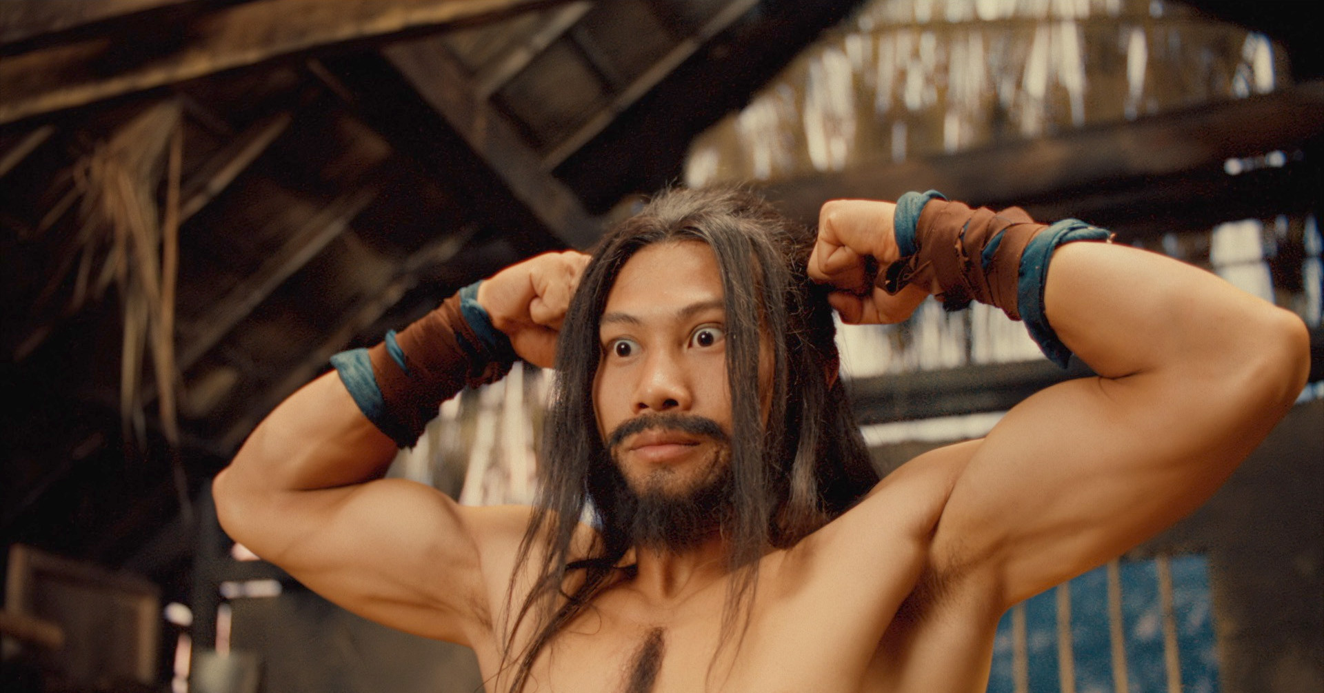 Phì cười với tạo hình của Doãn Quốc Đam, Tạ 'Mưa đỏ' trong phim hài ra rạp 30/4