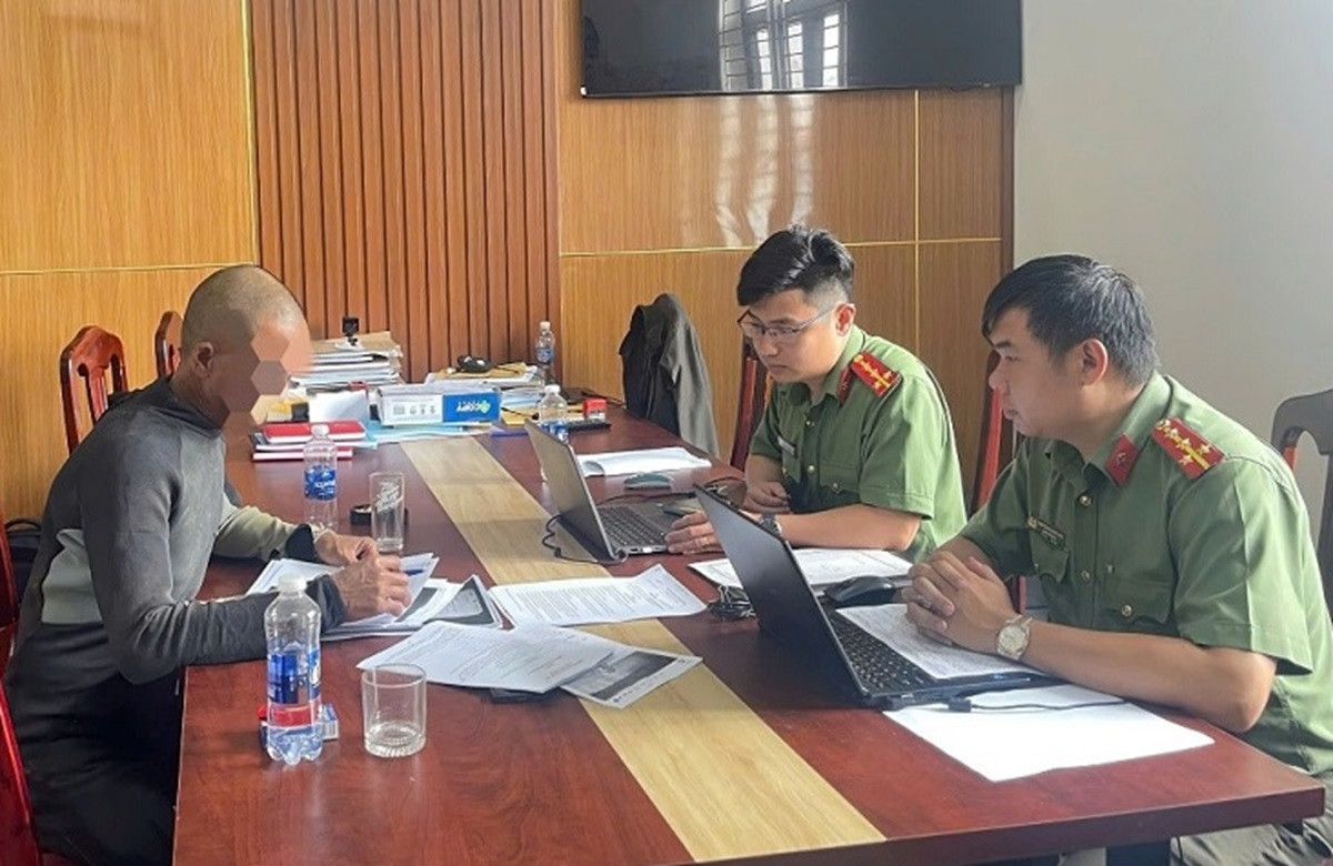 Công an xử lý 2 người đăng tải thông tin sai sự thật liên quan bầu cử.jpg