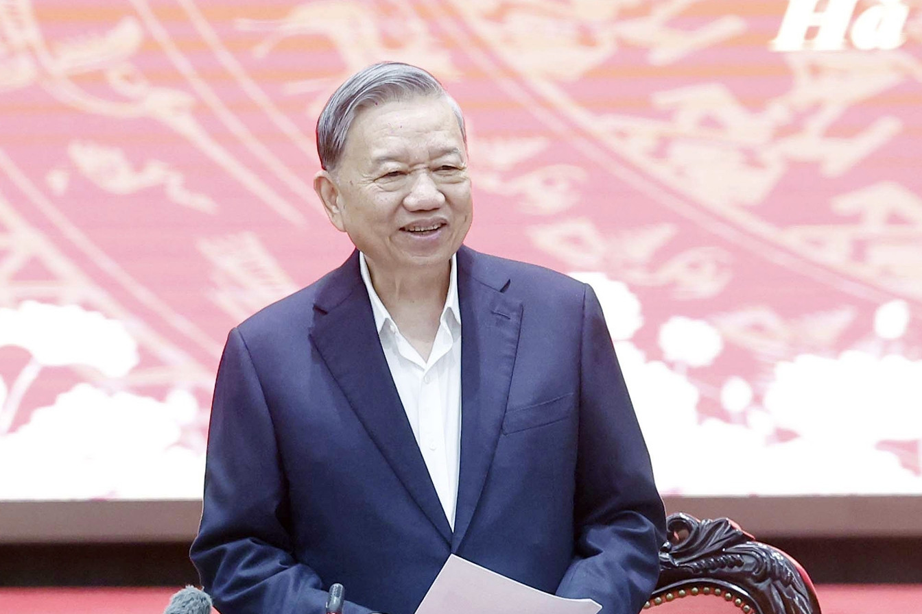 Công bố quyết định kiểm tra của Bộ Chính trị với Ban thường vụ Thành ủy Hà Nội