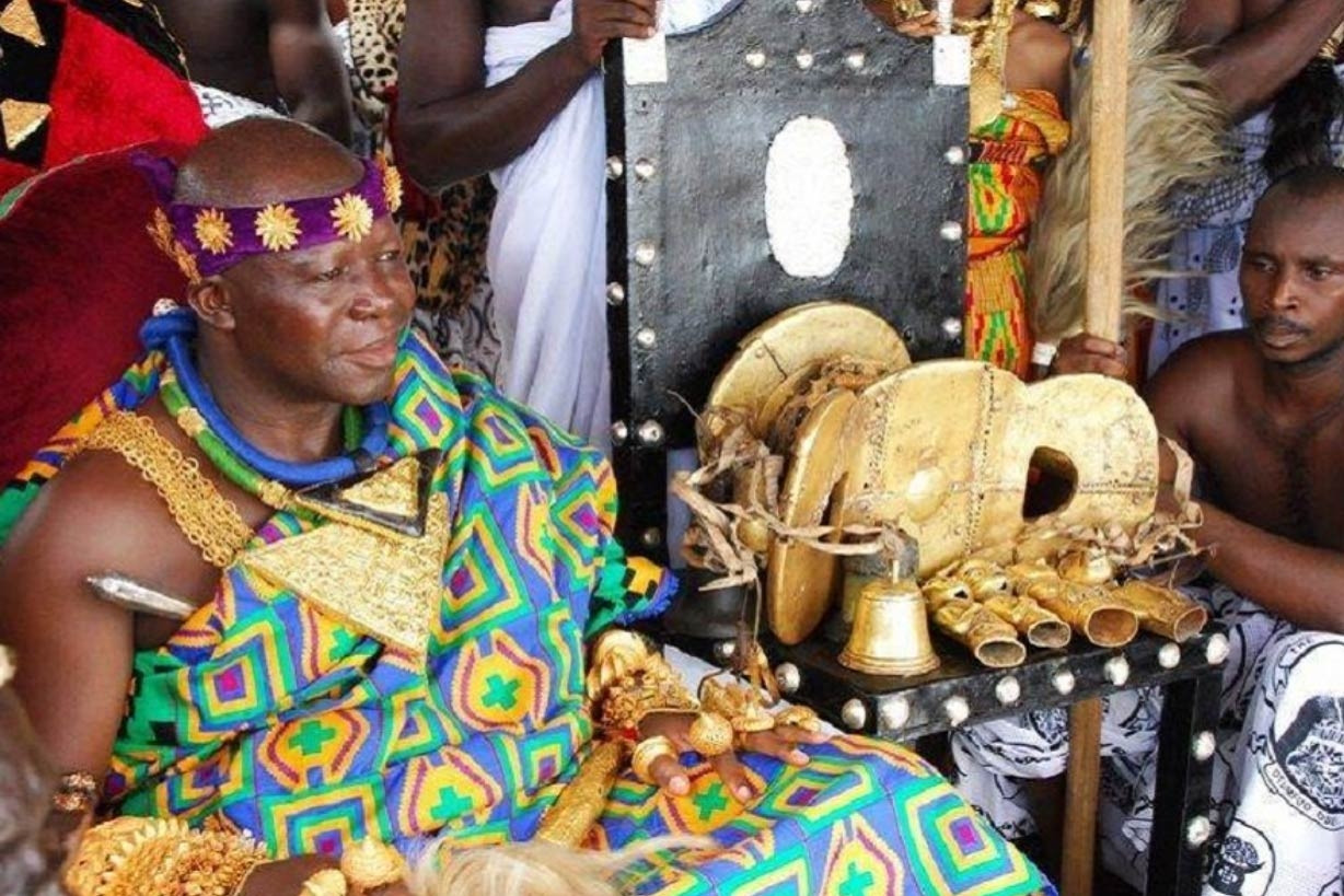  Đế chế vàng giàu nhất châu Phi: Cả bộ tộc đeo tài sản lên người 