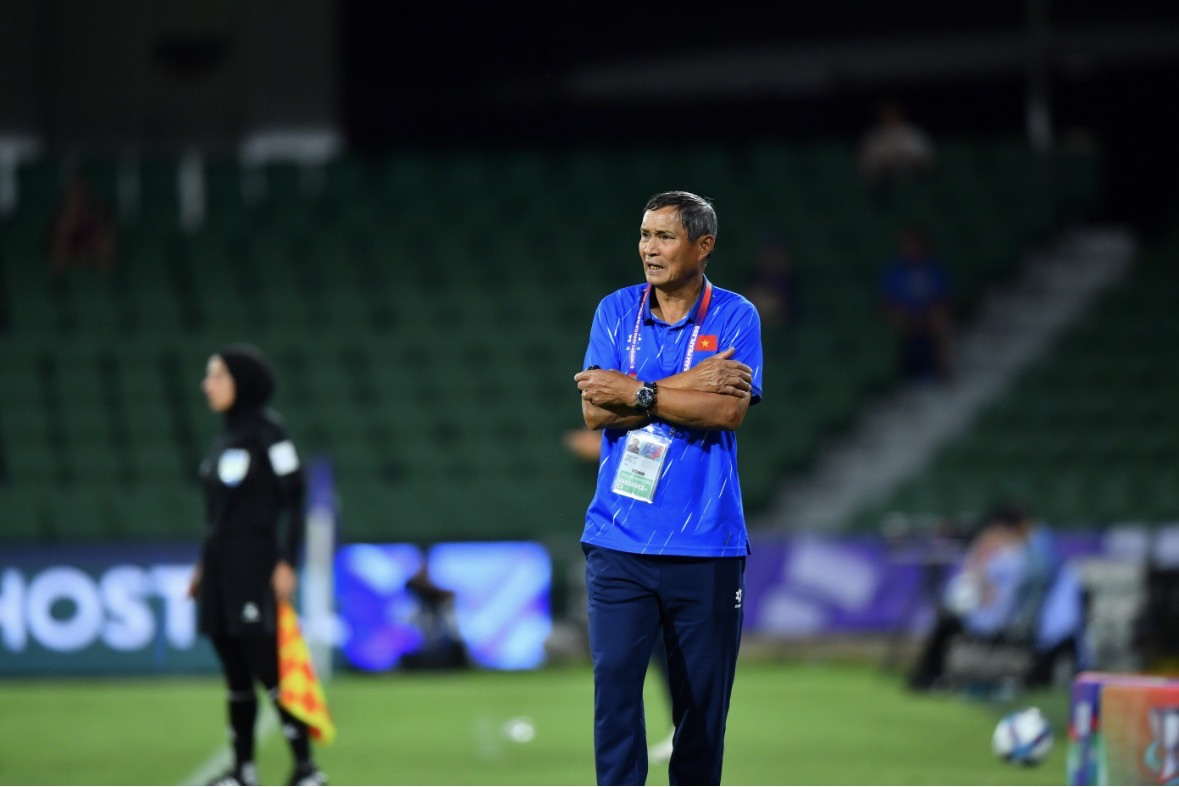 Kịch bản bất ngờ: Tuyển nữ Việt Nam hòa Đài Loan (TQ) dễ đi World Cup hơn hlv mai duc chung.jpg