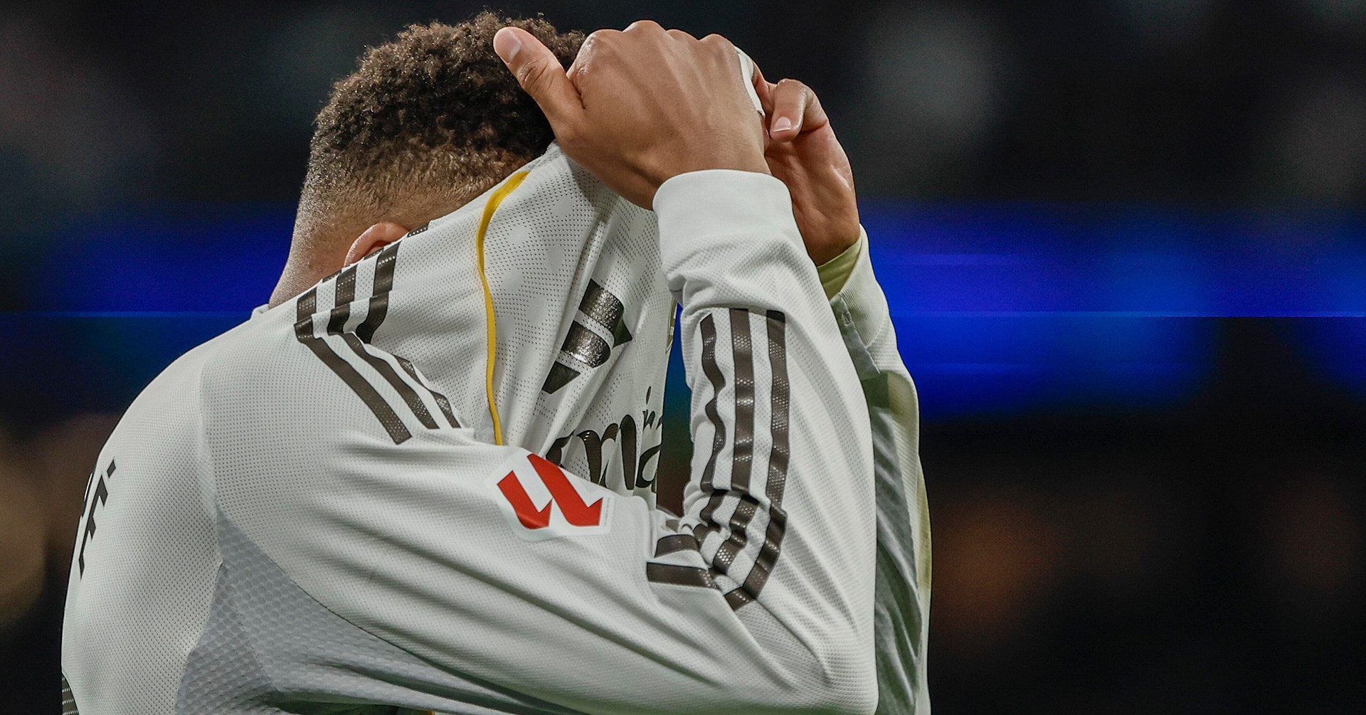 Real Madrid: Bóng ma thất bại và bí ẩn Mbappe