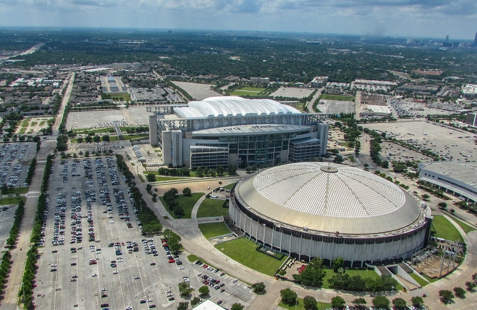Sân vận động được ví kỳ quan thứ 8 của thế giới bị Mỹ bỏ hoang