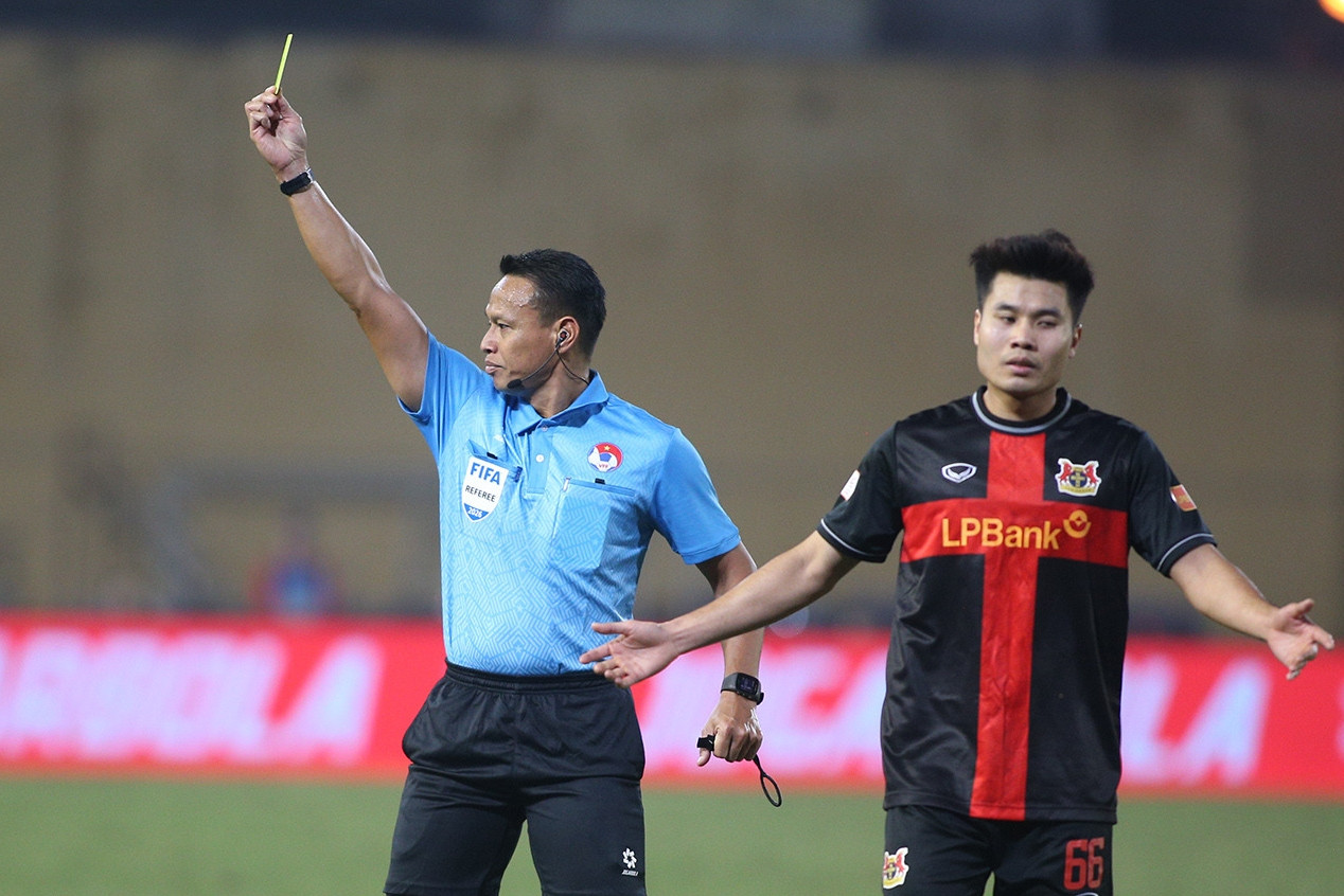 Trọng tài Malaysia bắt trận đại chiến Hà Nội FC vs CAHN