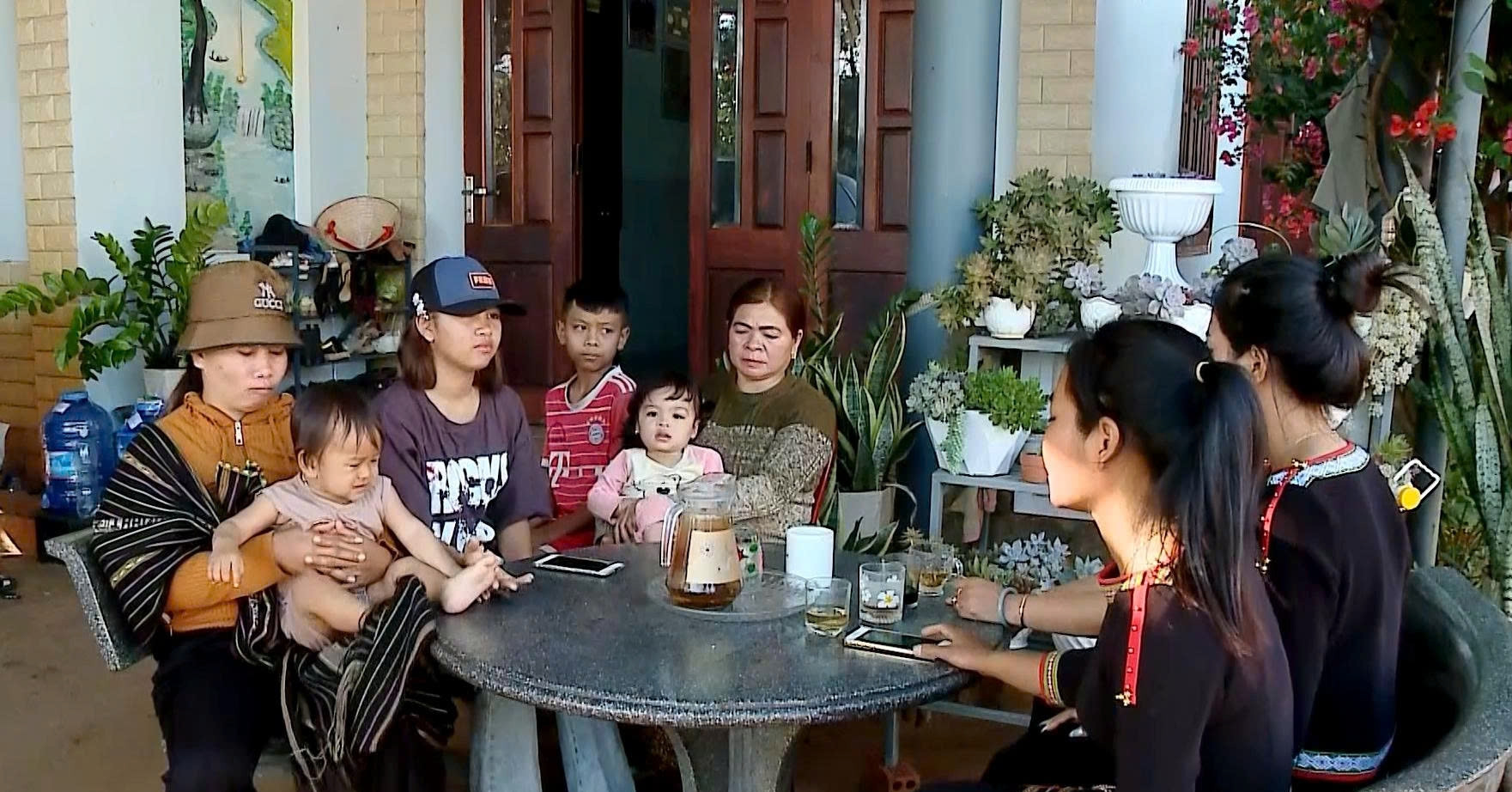 Đắk Lắk Sôi Động Chuẩn Bị Bầu Cử: Tuyên Truyền Linh Hoạt Từ Buôn Làng Đến Xứ Đạo