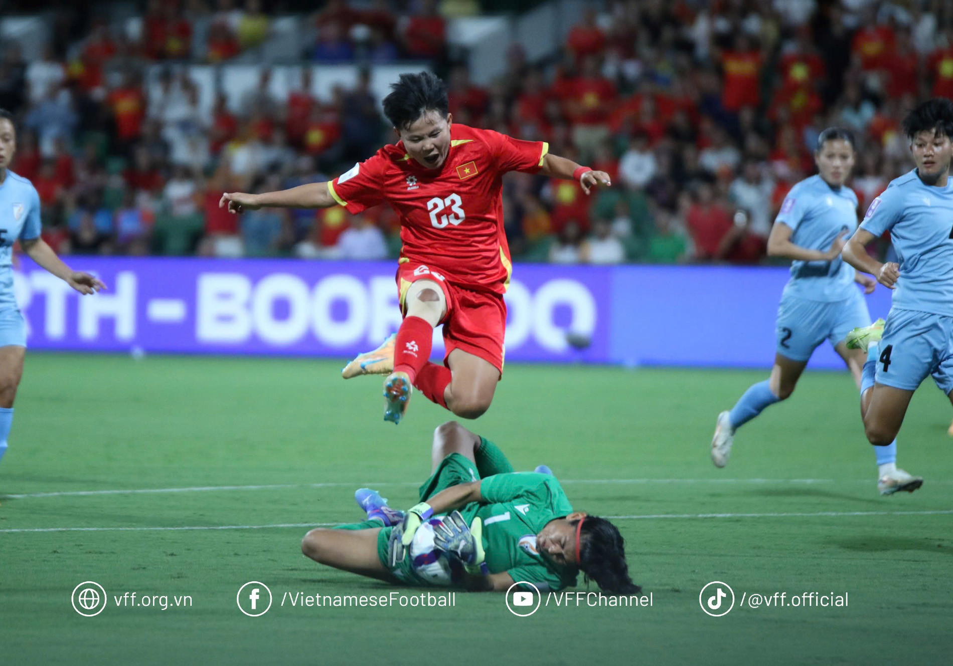 tuyen nu viet nam an do 1.jpg