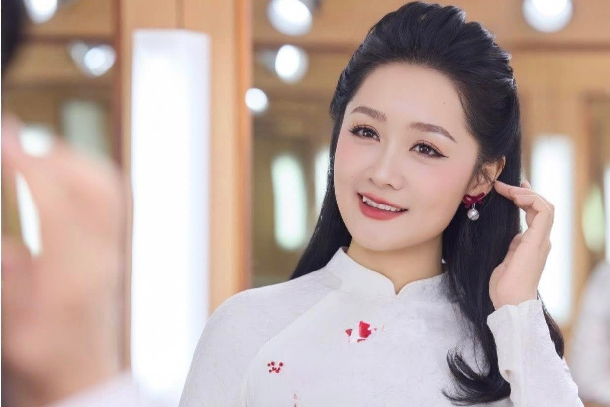 Vụ Xôi lạc TV bị triệt phá: BTV Thu Hà VTV tiết lộ 1 người thân ngập sâu cá độ