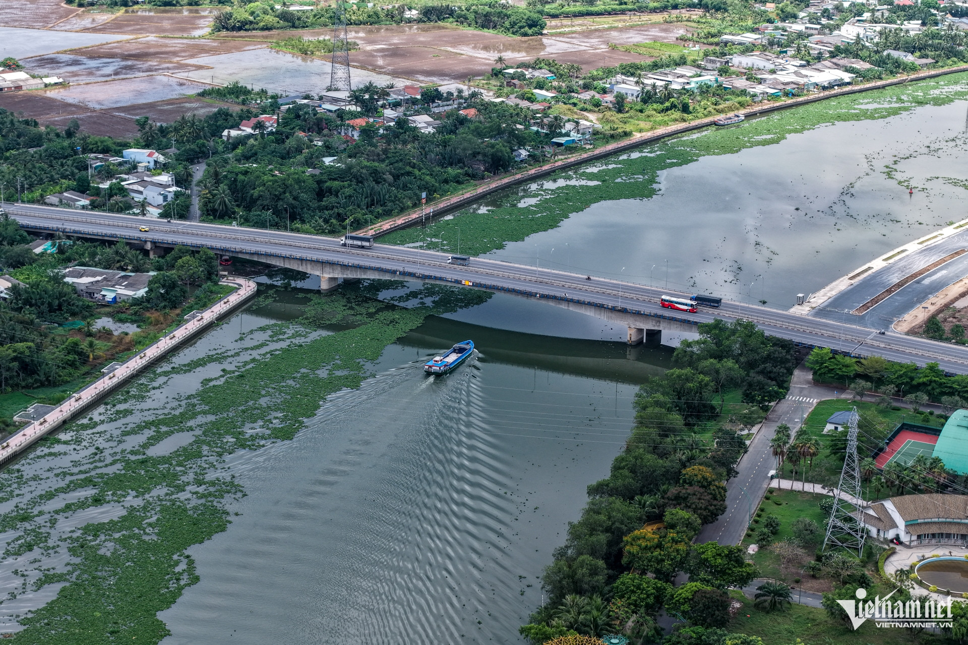 W-Long An   nguyễn huế 21.jpg